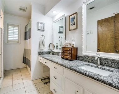 5113 Ledgestone Drive - Photo Thumbnail 18