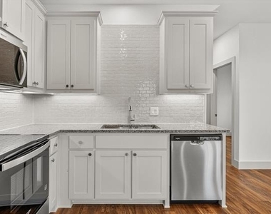 502 E Kimball Street - Photo Thumbnail 8