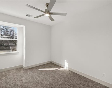 502 E Kimball Street - Photo Thumbnail 24