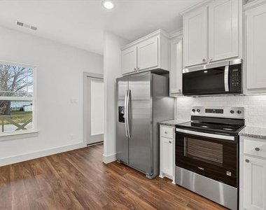 502 E Kimball Street - Photo Thumbnail 4