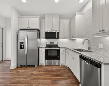 502 E Kimball Street - Photo Thumbnail 7