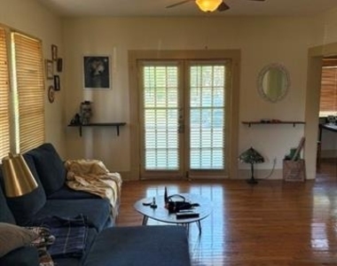 1420 W 10th Street - Photo Thumbnail 10
