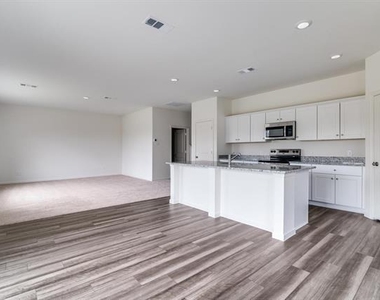 1876 Lockhart Drive - Photo Thumbnail 5