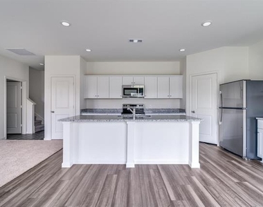 1876 Lockhart Drive - Photo Thumbnail 4