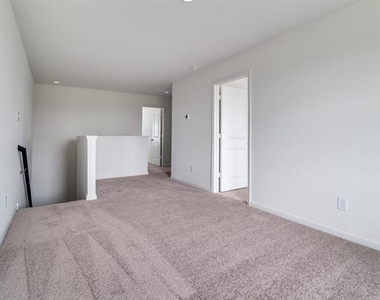 1876 Lockhart Drive - Photo Thumbnail 9