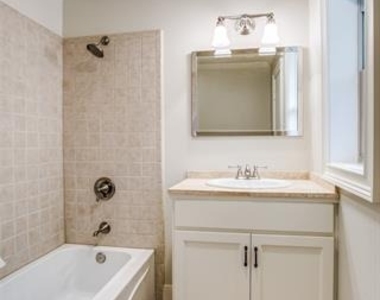 6908 Lavendale - Photo Thumbnail 23