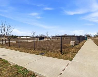 8902 Lowell Street - Photo Thumbnail 31
