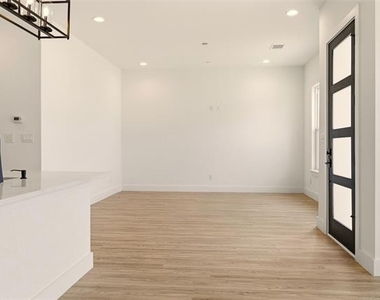 8902 Lowell Street - Photo Thumbnail 5