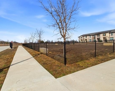 8902 Lowell Street - Photo Thumbnail 30