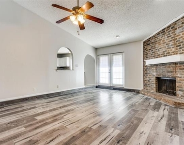 2930 Churchill Way - Photo Thumbnail 3