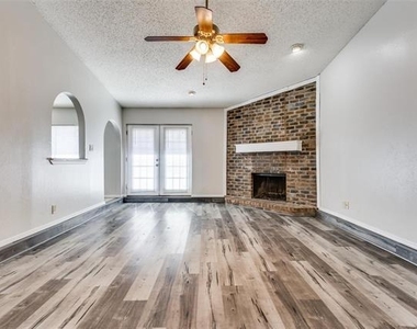 2930 Churchill Way - Photo Thumbnail 2