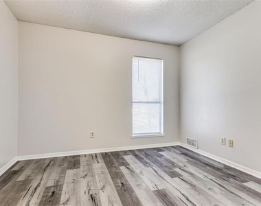 2930 Churchill Way - Photo Thumbnail 6