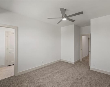 506 E Kimball Street - Photo Thumbnail 16