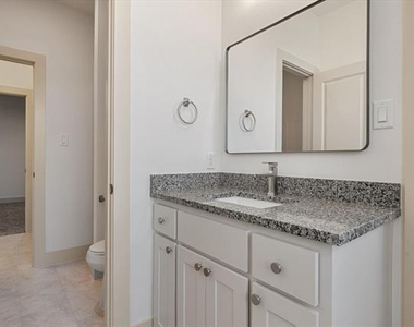 506 E Kimball Street - Photo Thumbnail 17