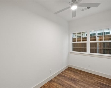 506 E Kimball Street - Photo Thumbnail 14