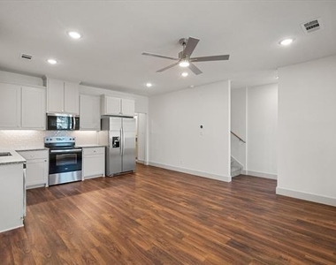 506 E Kimball Street - Photo Thumbnail 5