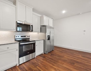 506 E Kimball Street - Photo Thumbnail 8