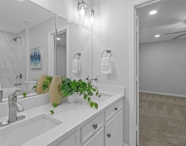3212 Altman Drive - Photo Thumbnail 16