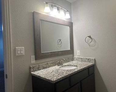 3501 Ballam Street - Photo Thumbnail 14