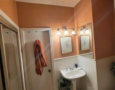 13219 Emily Road - Photo Thumbnail 4