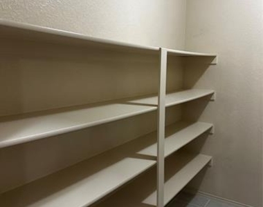 5321 Wharfside Place - Photo Thumbnail 11
