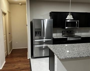 5321 Wharfside Place - Photo Thumbnail 9
