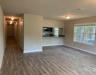 3226 Navaro Street - Photo Thumbnail 1