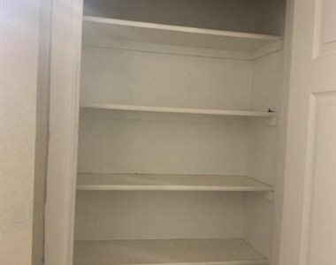 3226 Navaro Street - Photo Thumbnail 13