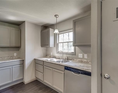 416 N 8th Street - Photo Thumbnail 22