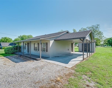 416 N 8th Street - Photo Thumbnail 1