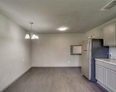 416 N 8th Street - Photo Thumbnail 20
