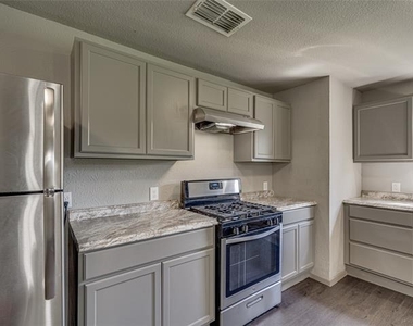 416 N 8th Street - Photo Thumbnail 23