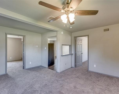 416 N 8th Street - Photo Thumbnail 11