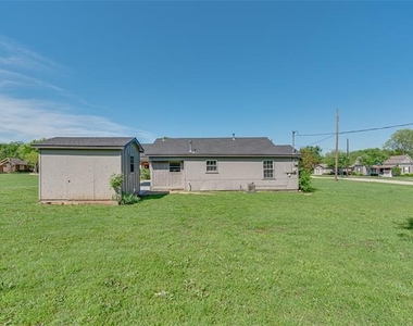 416 N 8th Street - Photo Thumbnail 6