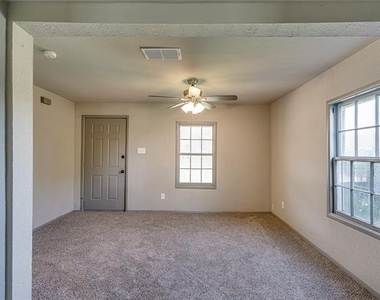 416 N 8th Street - Photo Thumbnail 15