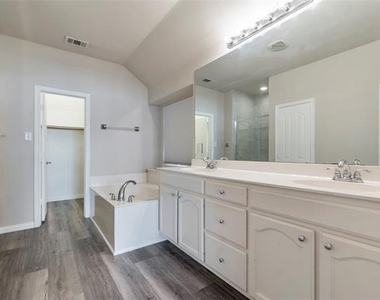 5109 Keating Street - Photo Thumbnail 9