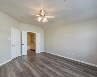 5109 Keating Street - Photo Thumbnail 13