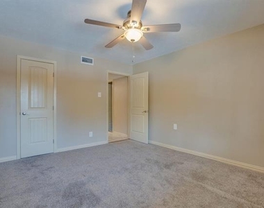 2809 Lineville Drive - Photo Thumbnail 20