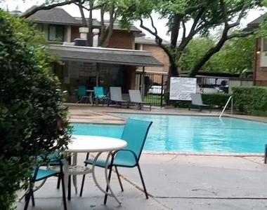 2809 Lineville Drive - Photo Thumbnail 28