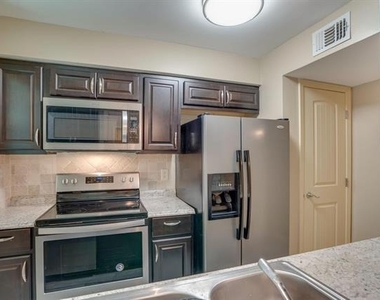 2809 Lineville Drive - Photo Thumbnail 12