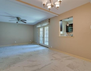 2809 Lineville Drive - Photo Thumbnail 9