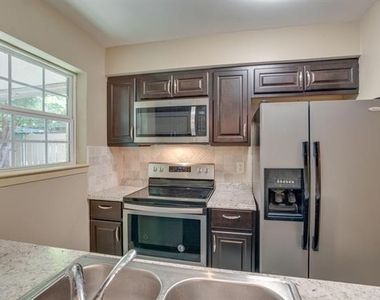 2809 Lineville Drive - Photo Thumbnail 11