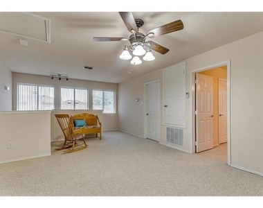 2821 Briargrove Lane - Photo Thumbnail 21