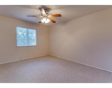 2821 Briargrove Lane - Photo Thumbnail 22