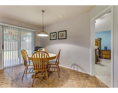 2821 Briargrove Lane - Photo Thumbnail 11