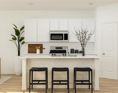 2141 Donker Drive - Photo Thumbnail 3