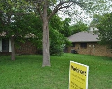 1902 Aspen Drive - Photo Thumbnail 21