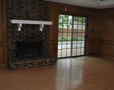 1902 Aspen Drive - Photo Thumbnail 4