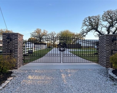 1200 Tipps Road - Photo Thumbnail 30