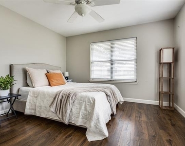 1200 Tipps Road - Photo Thumbnail 22